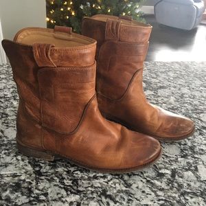 Women’s Frye boots